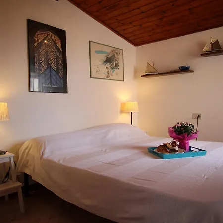 Casa Del Poeta By Holiday World Tellaro