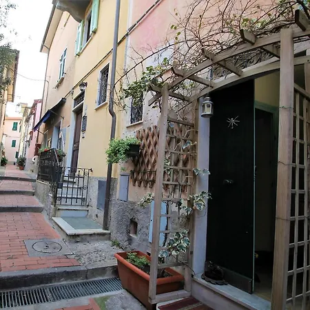 Casa Del Poeta By Holiday World Tellaro