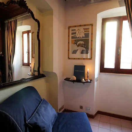 Casa Del Poeta By Holiday World * Tellaro
